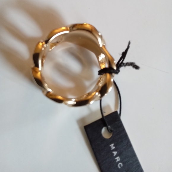 Last One Available Now! Marc by Marc Jacobs Turnlock style unisex ring size 6. - Picture 6 of 7